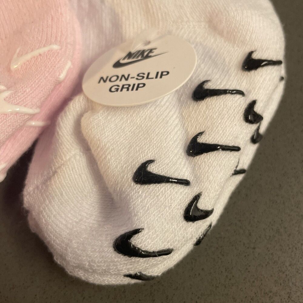 Nike 3 pack non slip lightweight baby girl socks  6-12 Months new - Picture 4 of 7